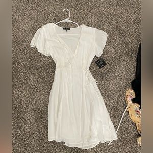 Lulus Wrap Dress - size L - White - NWT